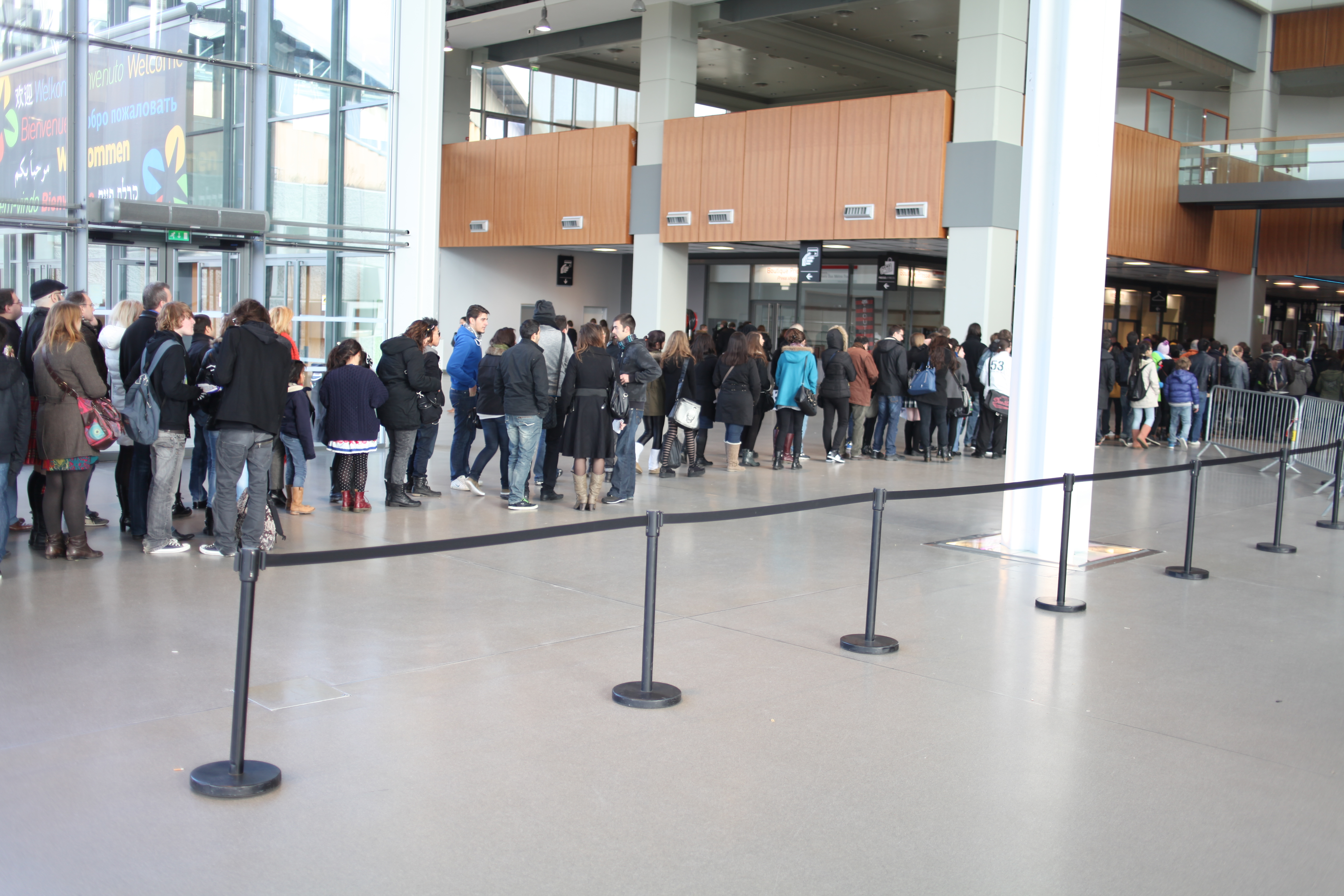 File dattente Japan Touch 2013 11 30 Eurexpo Lyon 7855