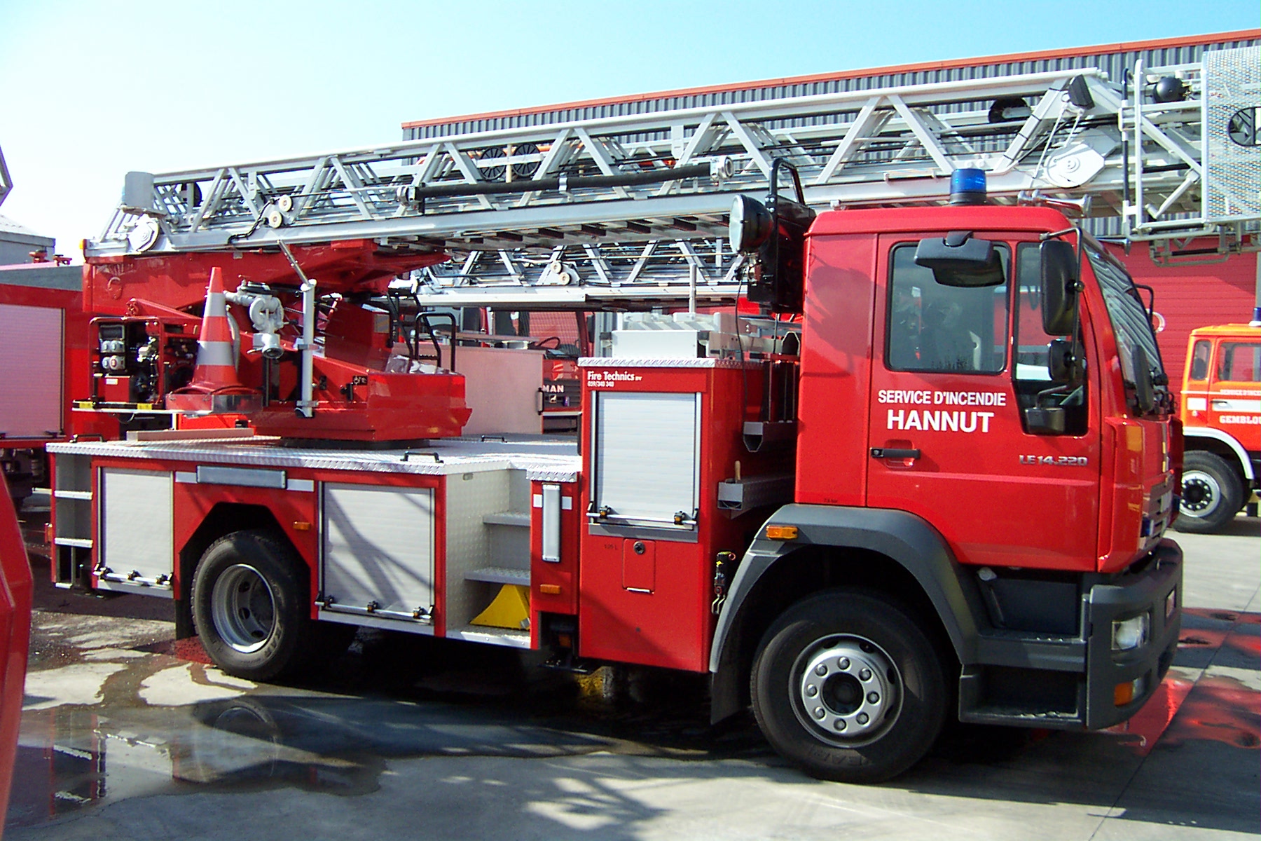 10 12 pompiers Hannut crdit Hombre del rio